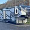 RV for Sale: 2020 FUZION 424