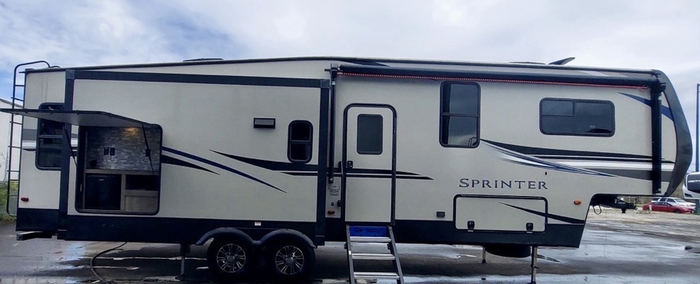 Photo of Rv