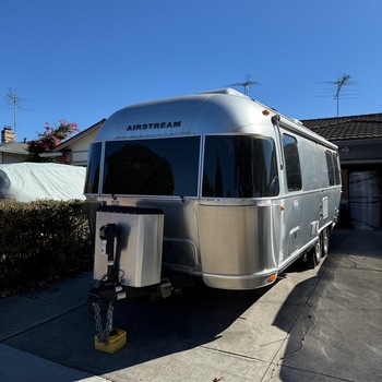 Thumbnail of RV