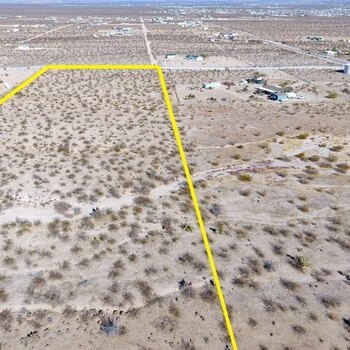 Thumbnail of mobile home lot