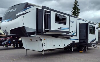Thumbnail of RV