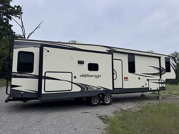 Thumbnail of RV