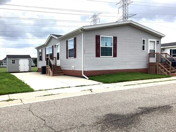 Thumbnail of mobile home