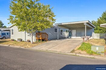 Thumbnail of mobile home