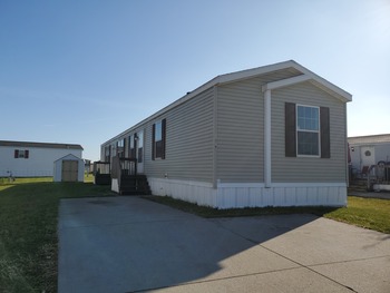 Thumbnail of mobile home