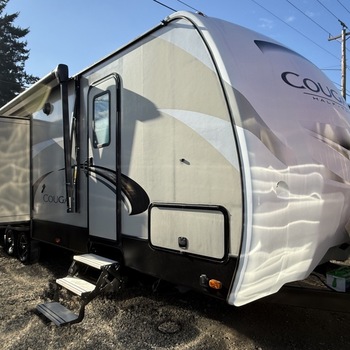 Thumbnail of RV