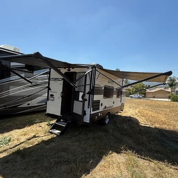 Thumbnail of RV