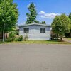 Mobile Home for Sale: Manufactured Home in Park, 1 Story,Manufactured Home - Oregon City, OR, Oregon City, OR
