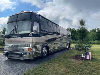 Thumbnail of RV