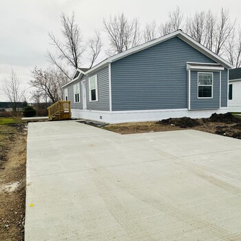 Thumbnail of mobile home