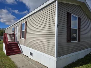 Thumbnail of mobile home