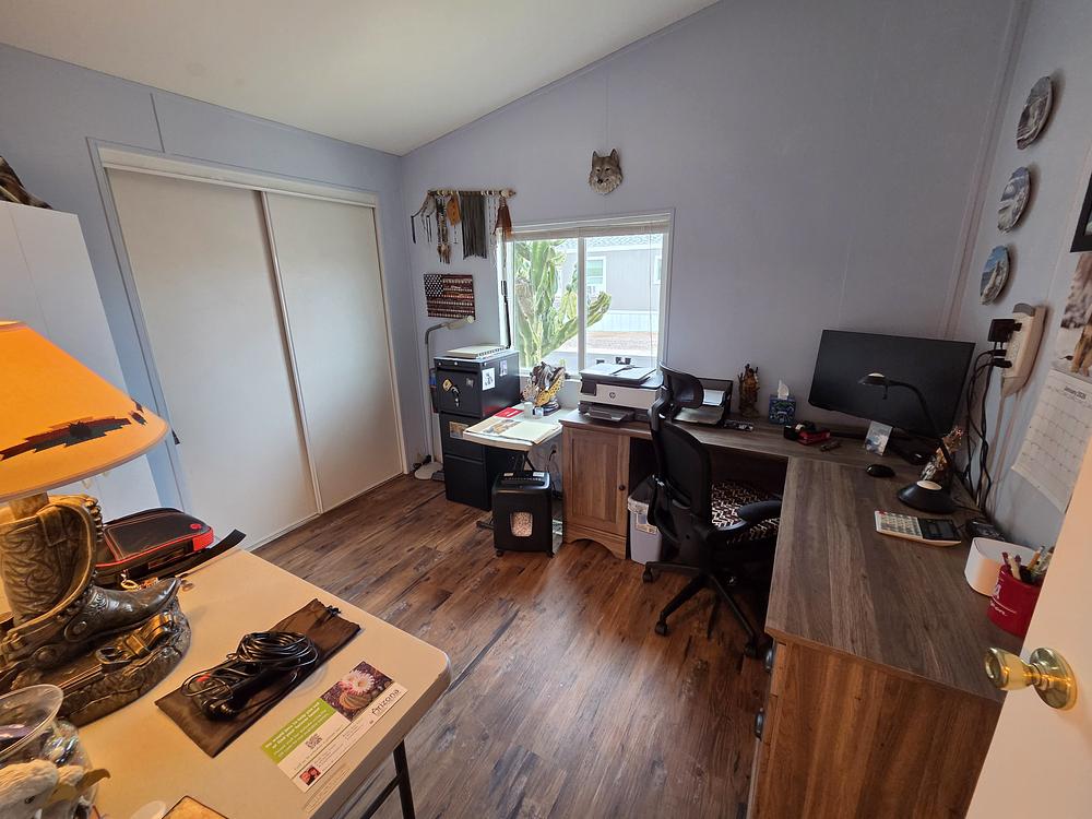 Photo 8