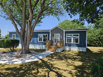 Thumbnail of mobile home