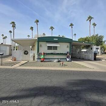 Thumbnail of mobile home