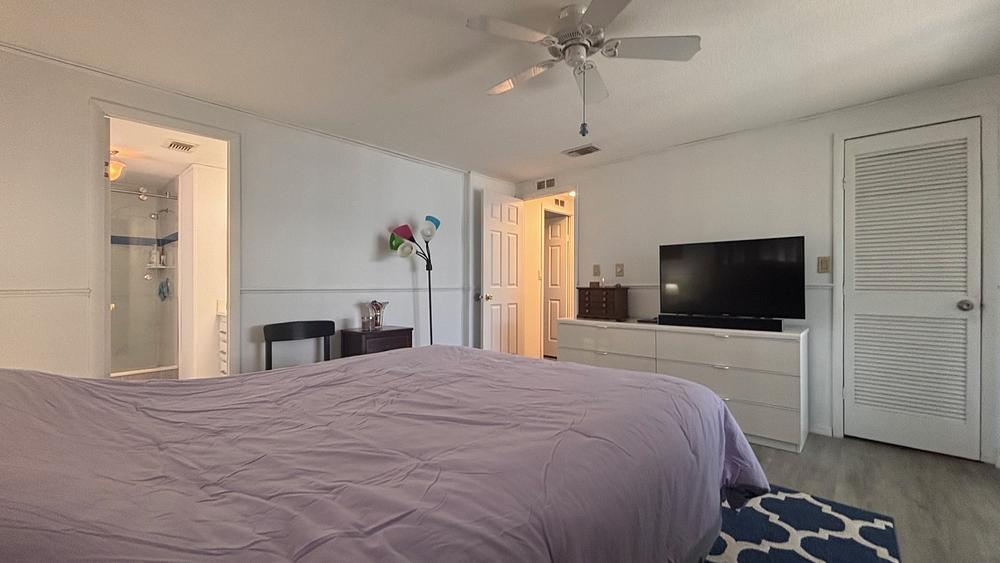 Camelot Lakes Village