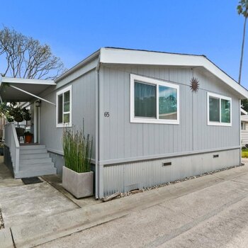 Thumbnail of mobile home