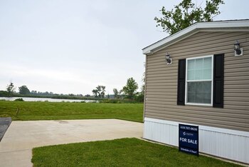 Thumbnail of mobile home