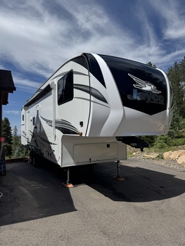 Thumbnail of RV