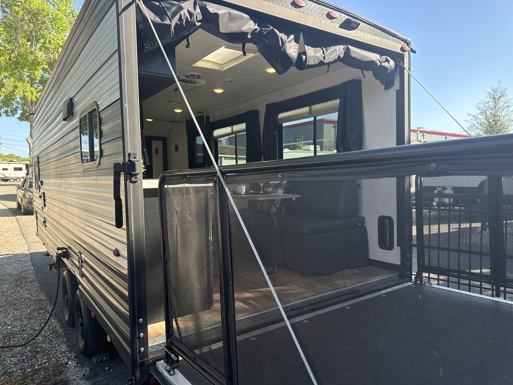 Photo of Rv
