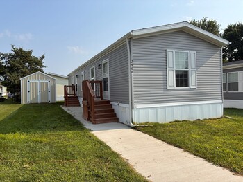 Thumbnail of mobile home