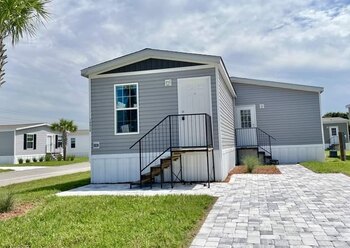 Thumbnail of mobile home