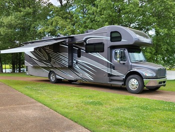 Thumbnail of RV