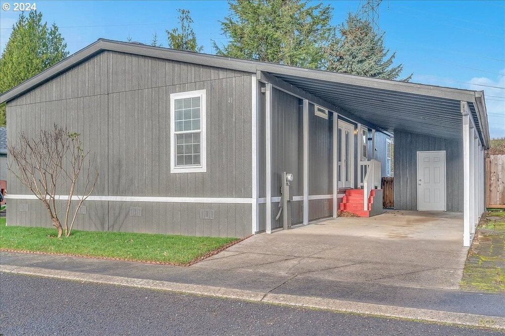 Photo of Mobile Home