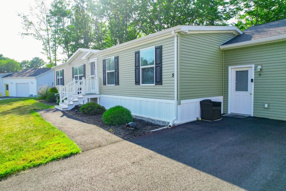 Photo of Mobile Home
