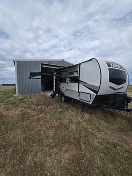 Thumbnail of RV