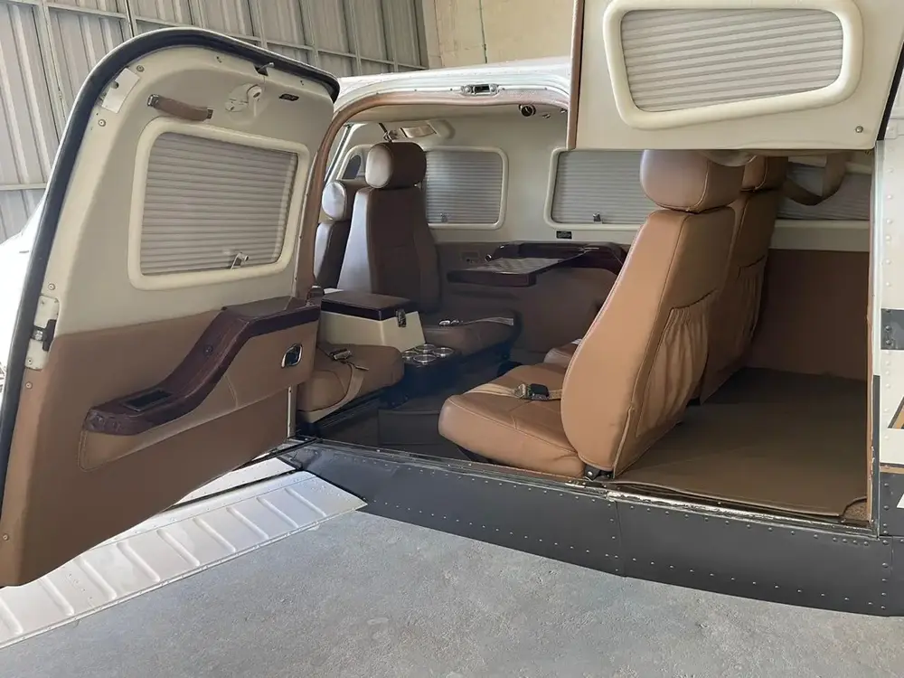 7688/neiva-piper-emb-810d-seneca-iv-1994-flightmarket-id-7688-19175.webp