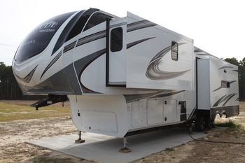 Thumbnail of RV