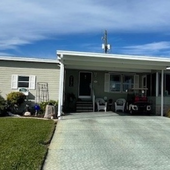 Thumbnail of mobile home