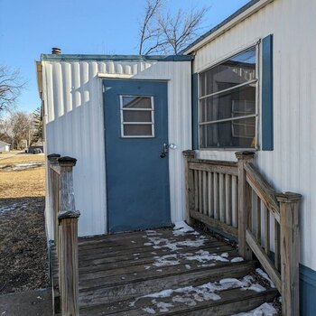Thumbnail of mobile home
