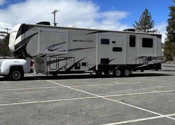 Thumbnail of RV
