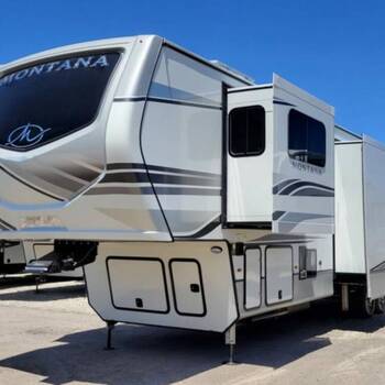 Thumbnail of RV