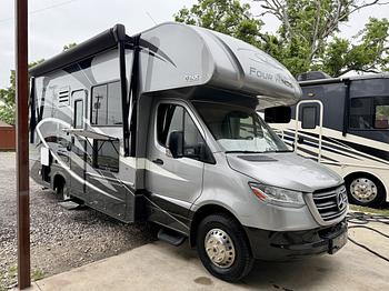 Thumbnail of RV
