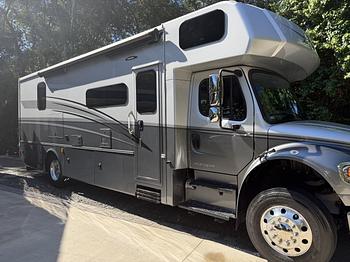 Thumbnail of RV