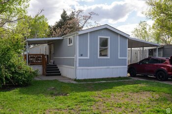 Thumbnail of mobile home