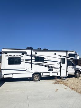 Thumbnail of RV