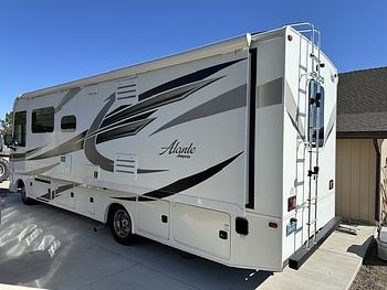 Thumbnail of RV
