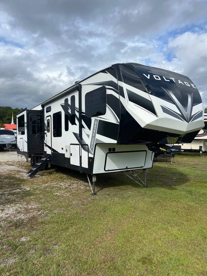 Photo of Rv