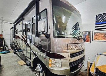 Thumbnail of RV