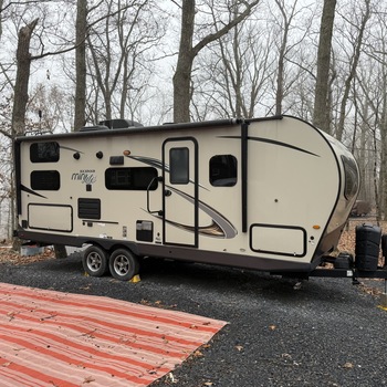 Thumbnail of RV