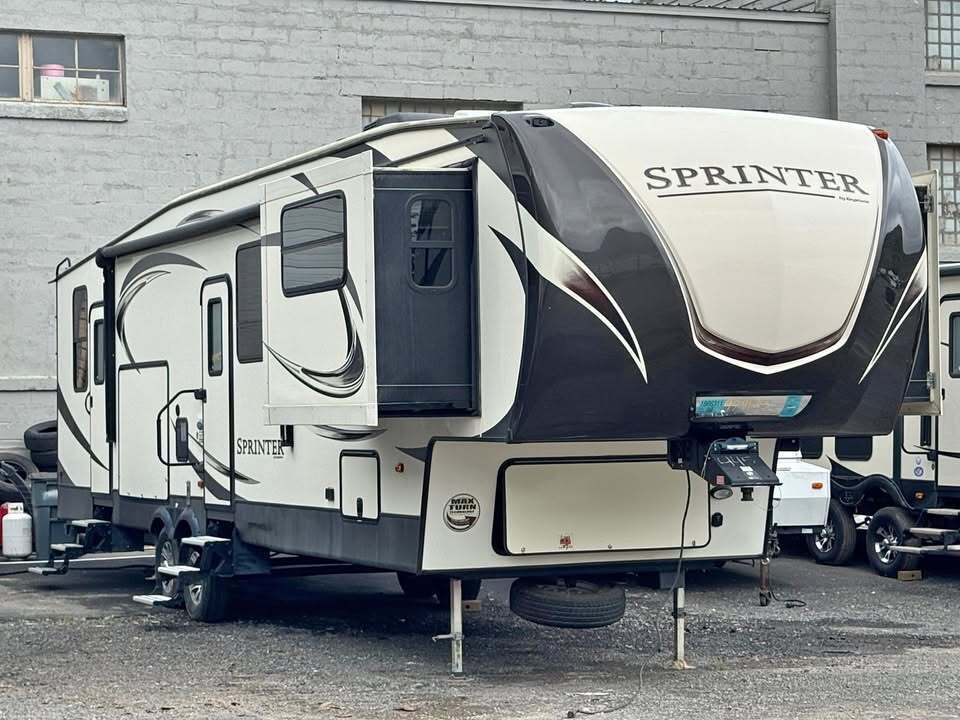 Photo of Rv