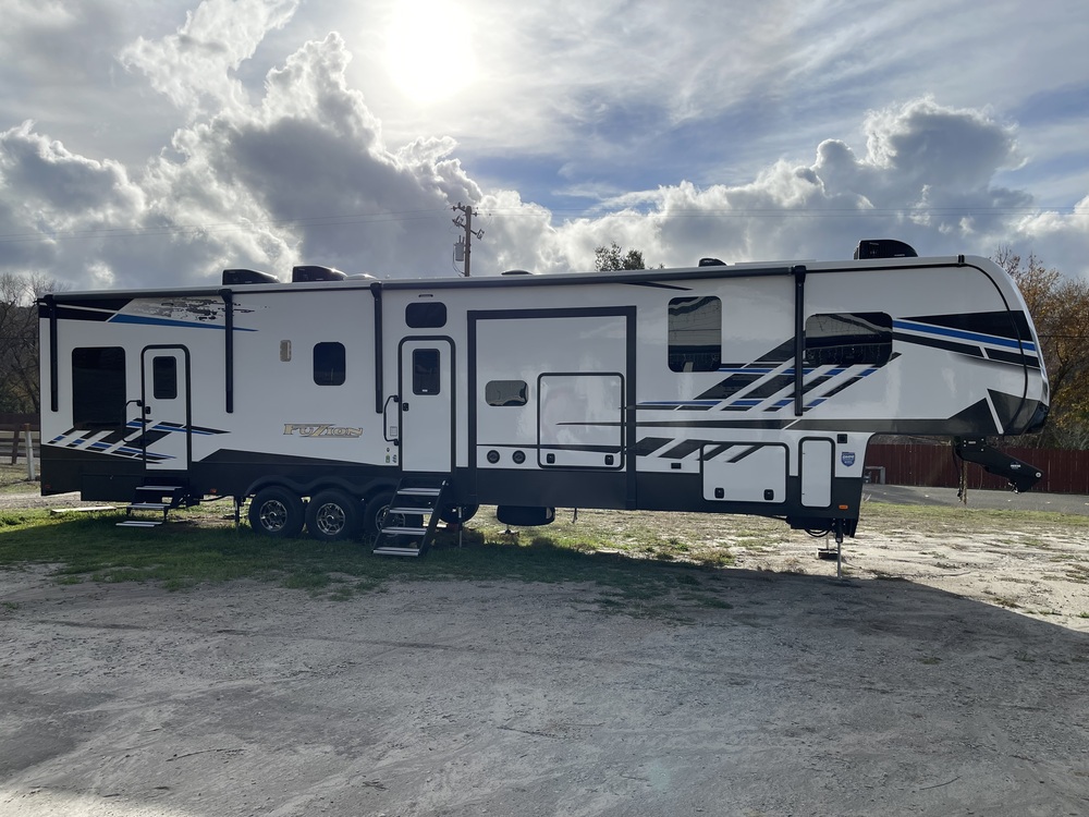Photo of Rv