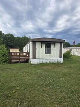 Thumbnail of mobile home