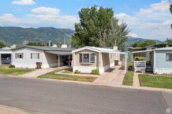 Thumbnail of mobile home