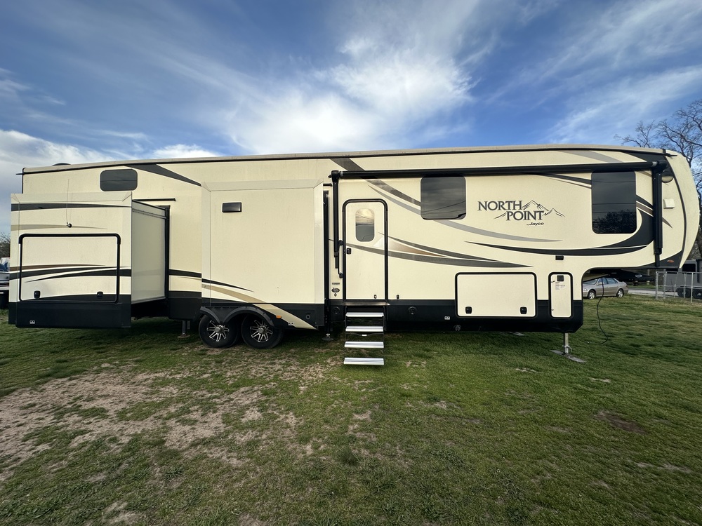 Photo of Rv