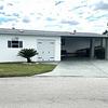 Mobile Home for Sale: Premier Lot..2/bed Home with stunning sunsets, golf and water views., Lakeland, FL