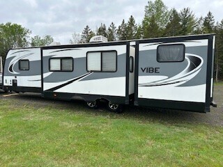 Thumbnail of RV